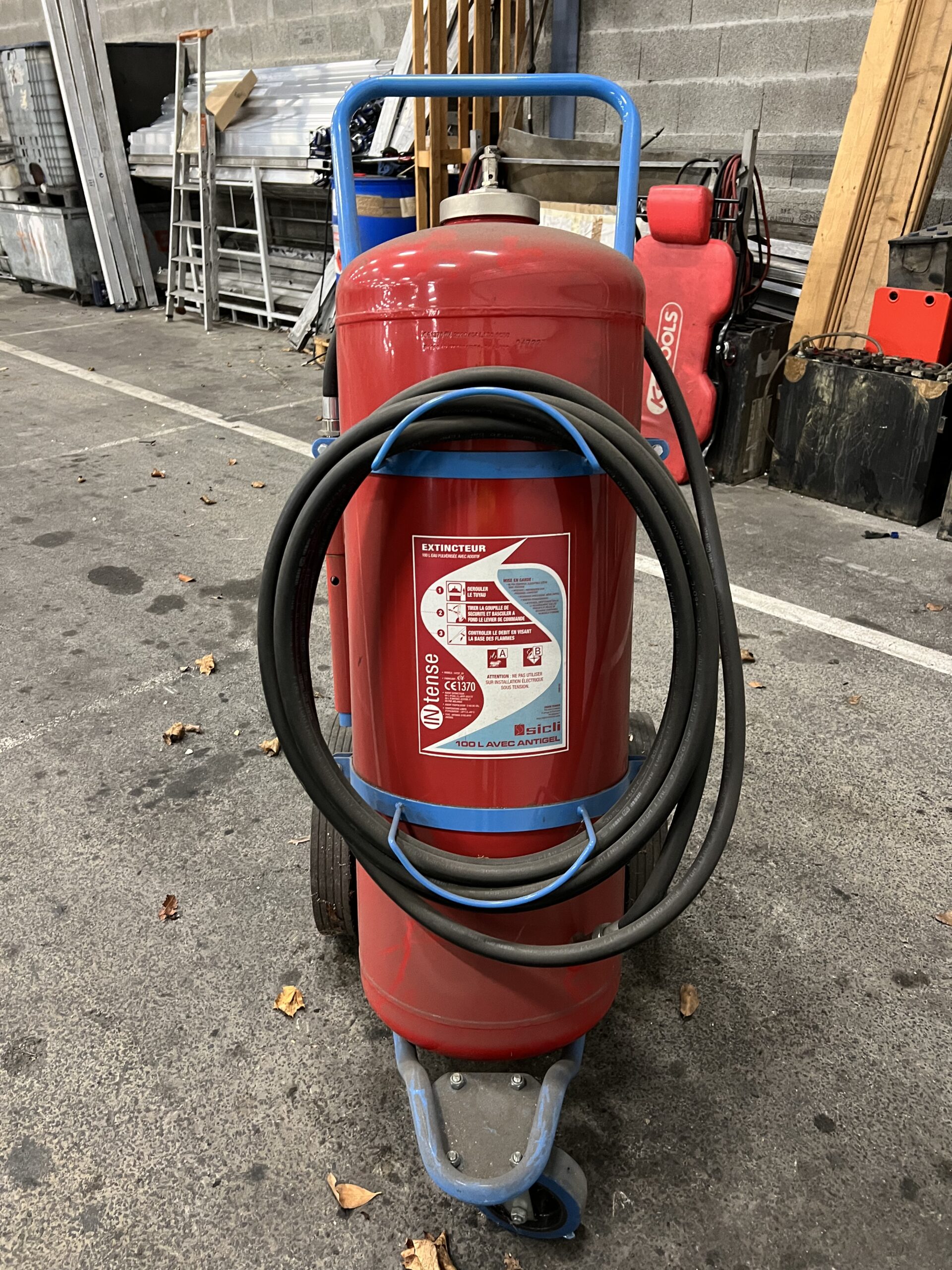 Formation extincteurs avec manipulation pratique sur bac à feu